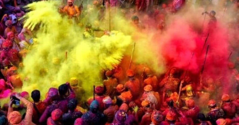 Holi 2025 Date & Time: When is Holika Dahan and Rangwali Holi in India?