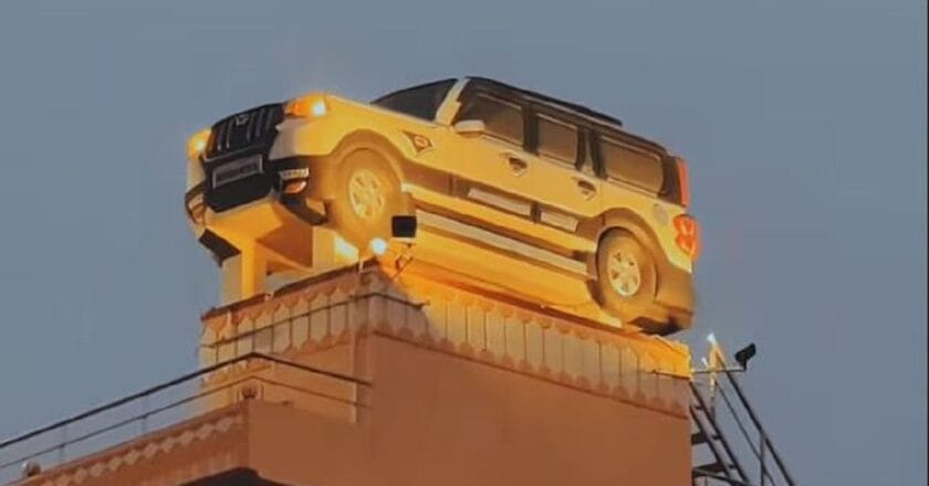 This Eye-Catching House in Bihar Is Literally Stopping Traffic